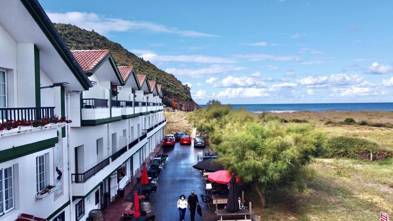 Hostal De Berria Santona Exterior photo